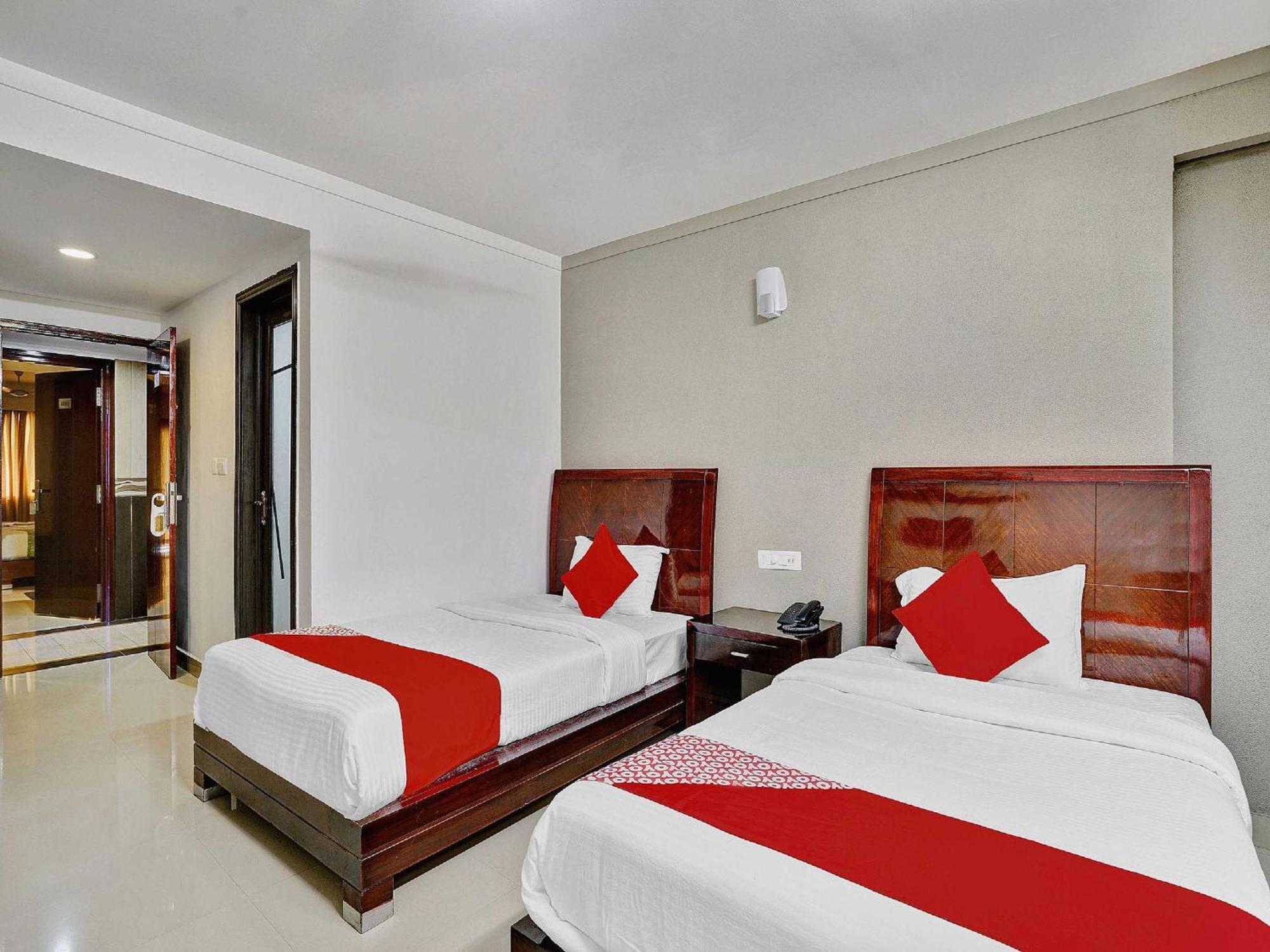 Hotel O Aec Residency Mararikulam Exterior foto